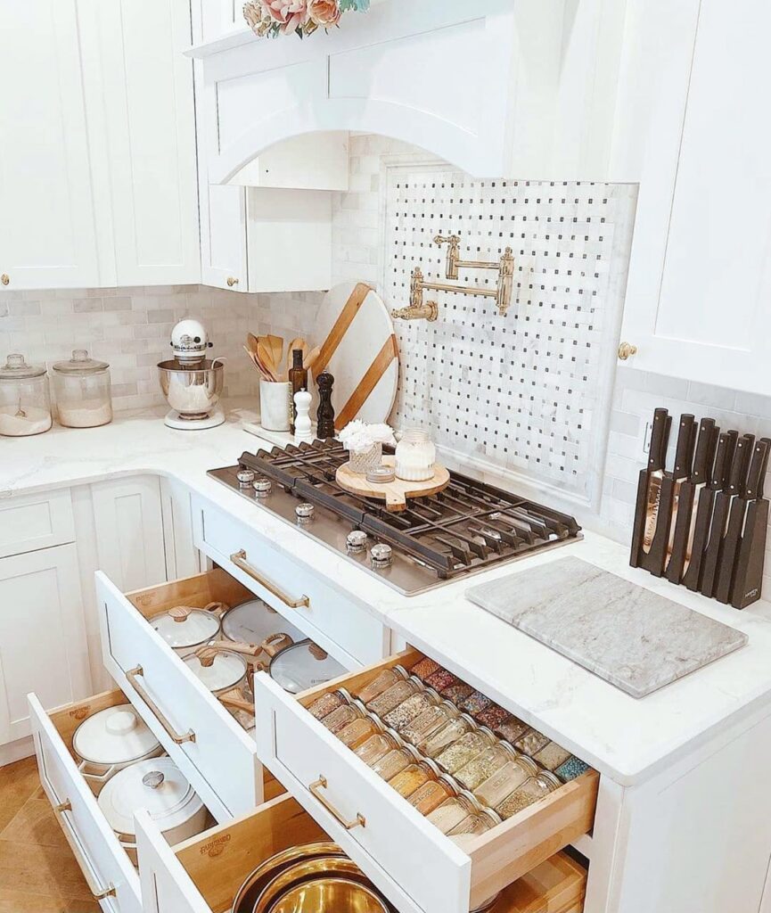 Drawer Divider Organization
